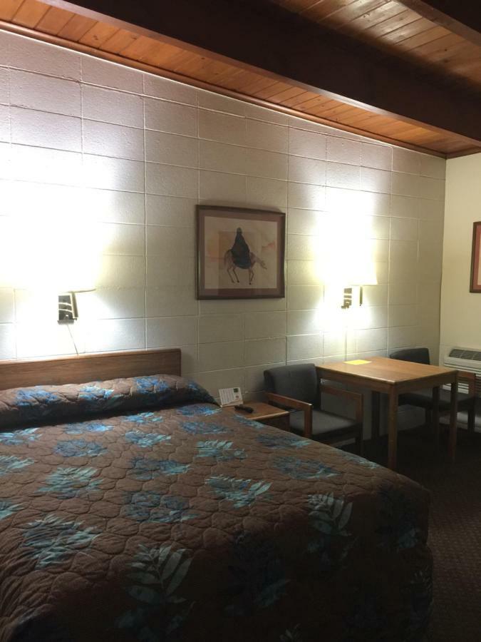 Lazy U Motel مدينة رابيد المظهر الخارجي الصورة