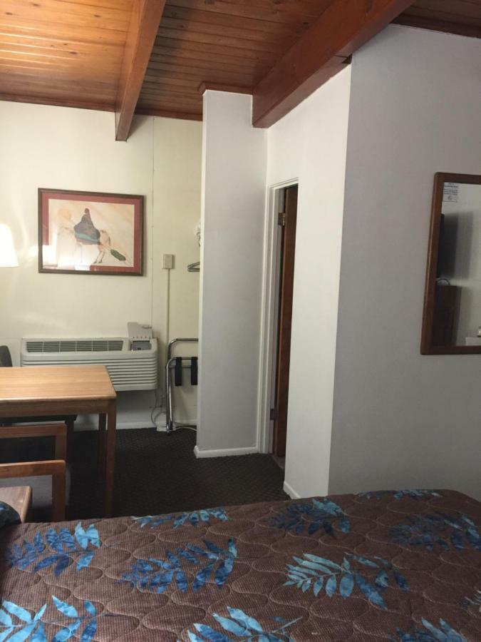 Lazy U Motel مدينة رابيد المظهر الخارجي الصورة